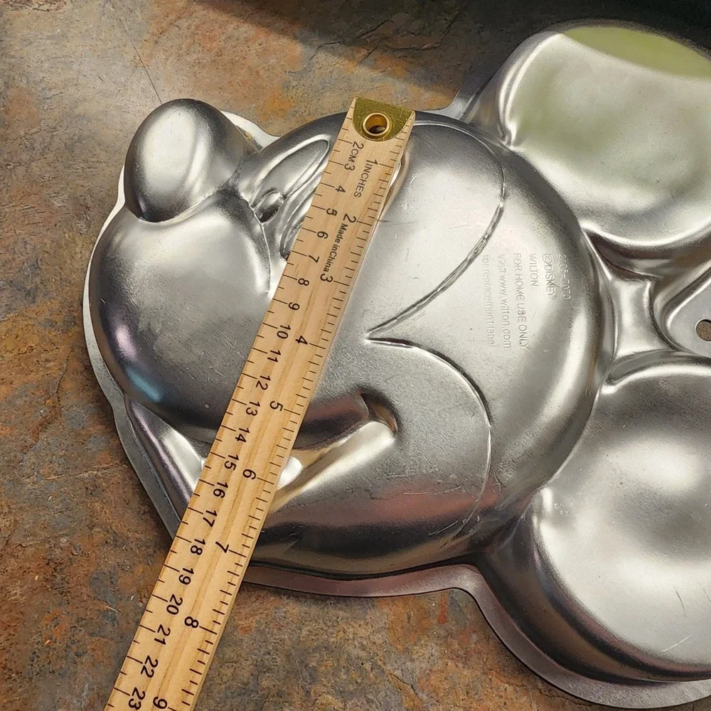 Wilton Mickey Mouse Disney Aluminum Cake Pan